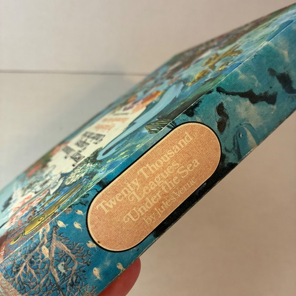 Twenty Thousand Leagues Under the Sea Jules Verne Illustrated Kurt Wiese Book - Picture 12 of 16